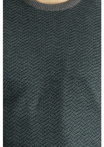 Bisiklet Yaka Slim Fit Dar Kesim Desenli Triko Kazak
