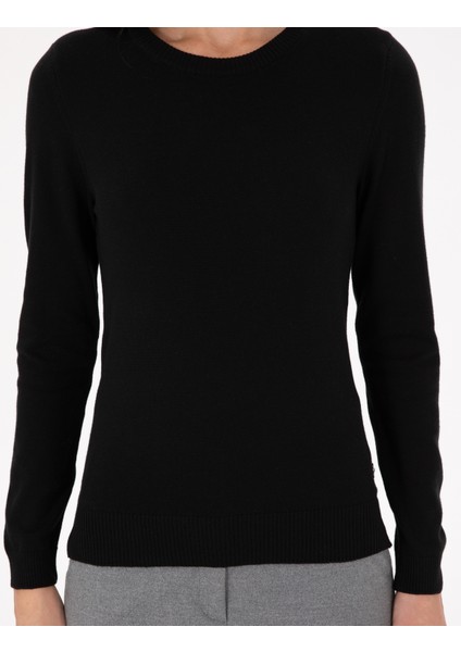 Kadın Siyah Slim Fit Basic Kazak 50300769-VR046