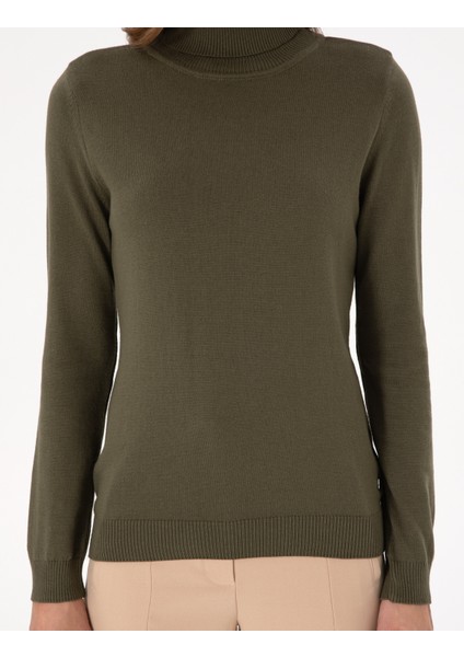 Kadın Haki Slim Fit Balıkçı Yaka Basic Kazak 50300786-VR027