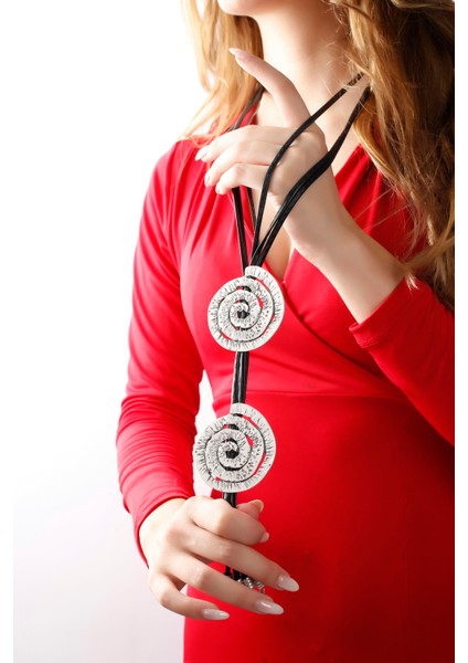 Matya Antik Gümüş Kaplama Salyangoz Figürlü Tasarım Deri Püsküllü Kolye modelleri