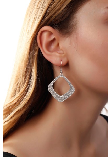 Matya Antik Gümüş Kaplama Sallantılı Küpe