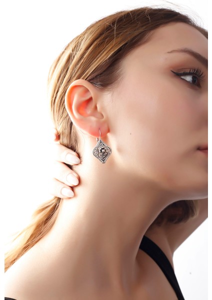 Matya Antik Gümüş Kaplama Sallantılı Küpe modelleri