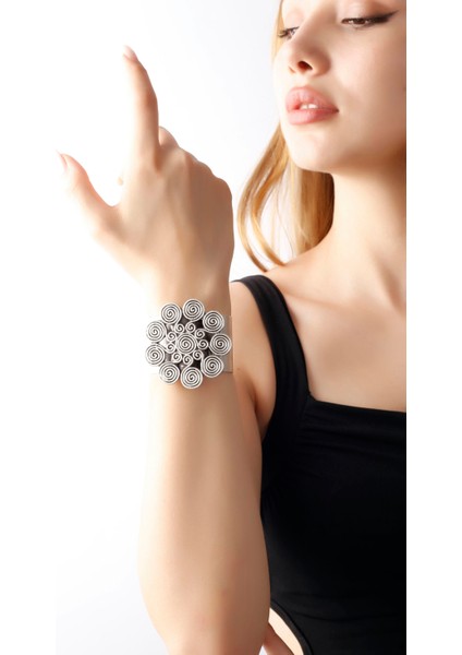 Matya Antik Gümüş Kaplama Ayarlanabilir Açık Bant Spiral Model Bileklik modelleri