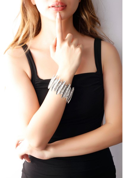 Matya Antik Gümüş Kaplama Lastikli Ağac Kabuğu Motifli Bileklik