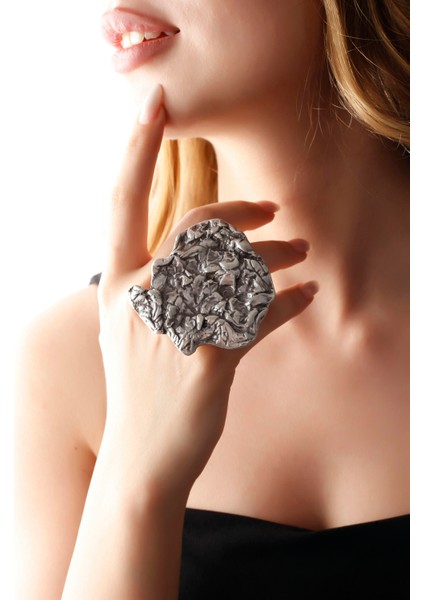 Matya Antik Gümüş Kaplama Kapartmalı Desenli Modeli Ayarlanabilir Yüzük