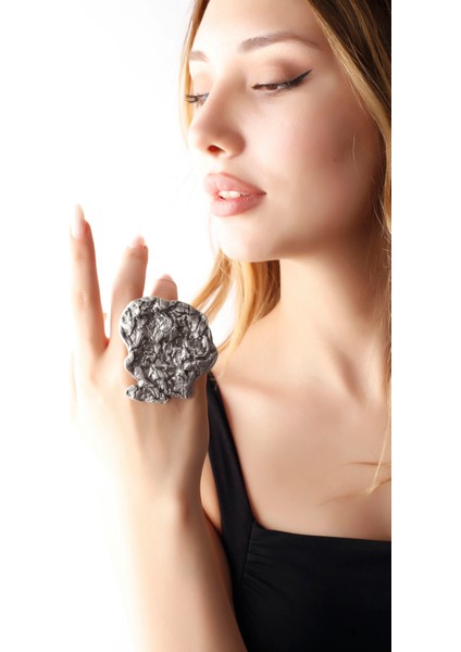 Matya Antik Gümüş Kaplama Kapartmalı Desenli Modeli Ayarlanabilir Yüzük fiyatları