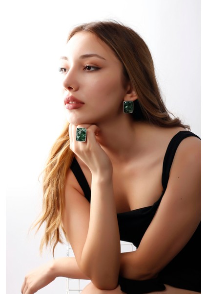 Matya Antik Gümüş Kaplama Ayarlanabilir Yeşil Taşlı Çivili Model El Işçiliği Küpe&yüzük Set