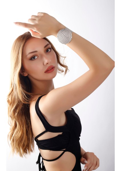 Matya Antik Gümüş Kaplama Ayarlanabilir Açık Bant Petek Desenli Model Bileklik fiyatları