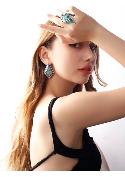 Matya Antik Gümüş Kaplama Ayarlanabilir Turkuaz Taşlı Çivili Model El Işçiliği Küpe&yüzük Set fırsatları