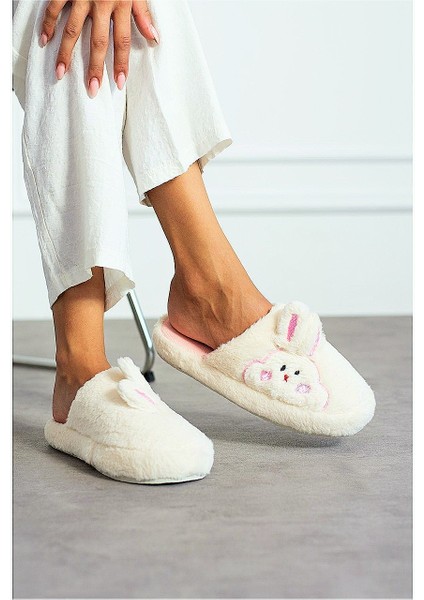 Ev Terliği Kaymaz Taban Tavşan Figürlü Peluş Yumuşacık Yünlü Ev Terliği Çeyizlik ve Gündelik fırsatları