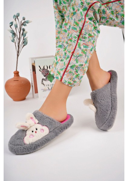 Ev Terliği Kaymaz Taban Tavşan Figürlü Peluş Yumuşacık Yünlü Ev Terliği Çeyizlik ve Gündelik