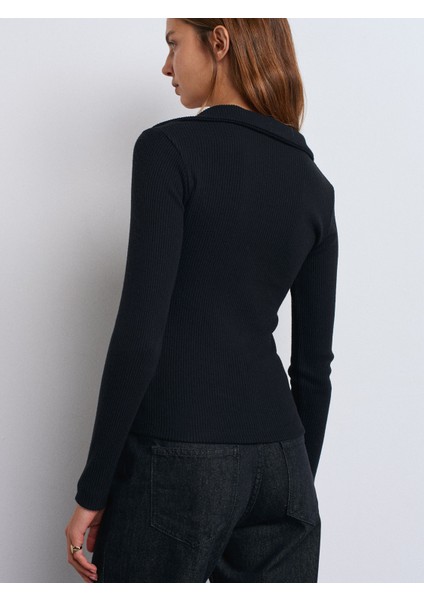 31436 Polo Yaka Düğme Detaylı Top-Siyah fiyatları
