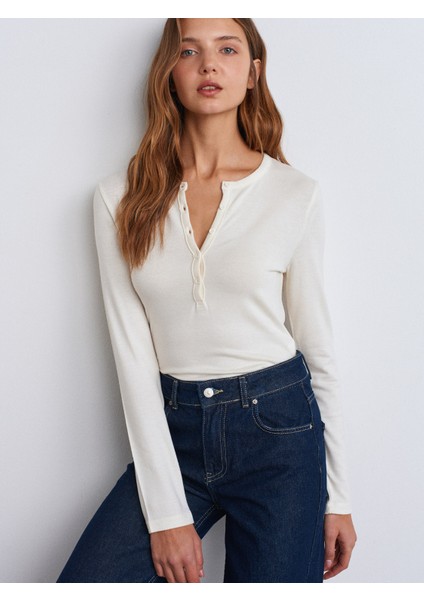 31544 Düğmeli Uzun Kollu Top-Ekru indirimleri