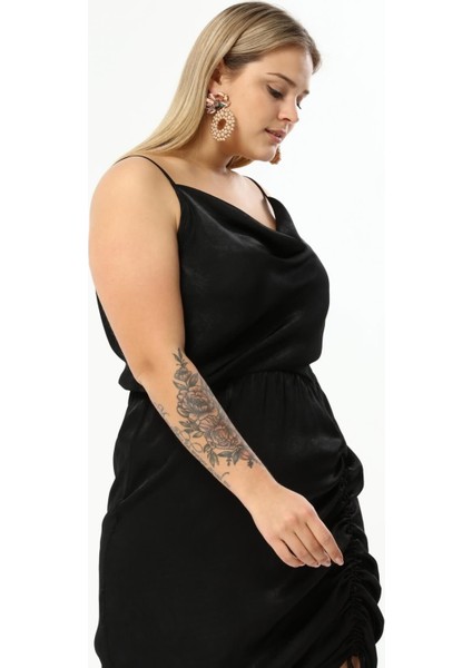Saten Degaje Yaka Drape Detaylı Elbise