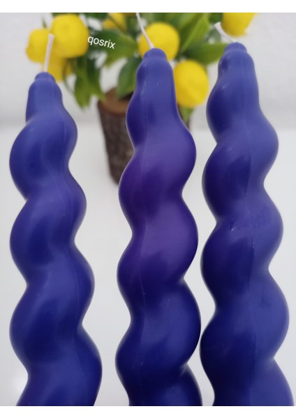 Qosri x 3'lü Mor Renk Italyan Burgulu Şamdan Soya Mumu Doğal Kokulu Uzun Çubuk Konik Burgu Spiral Mum