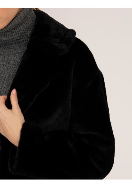 Kadın Siyah Oversize Kaban 50259463-VR046