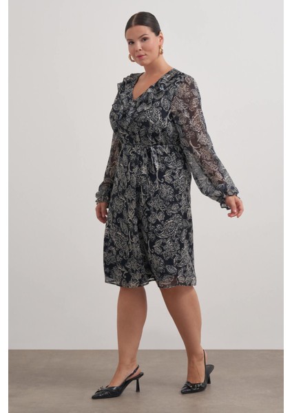 V Yaka Fırfırlı Kuşaklı Elbise indirimleri