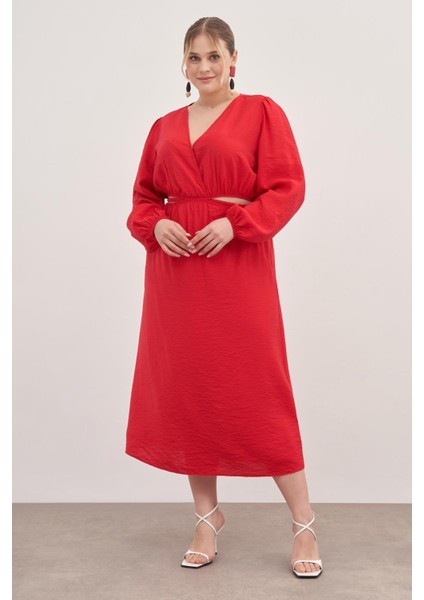Cut-Out Elbise