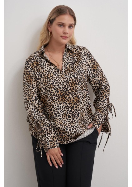 Bağlama Detaylı Leopar Bluz
