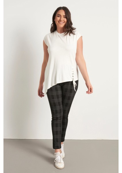 Kuşgözü Detaylı Kolsuz Penye Tişört modelleri