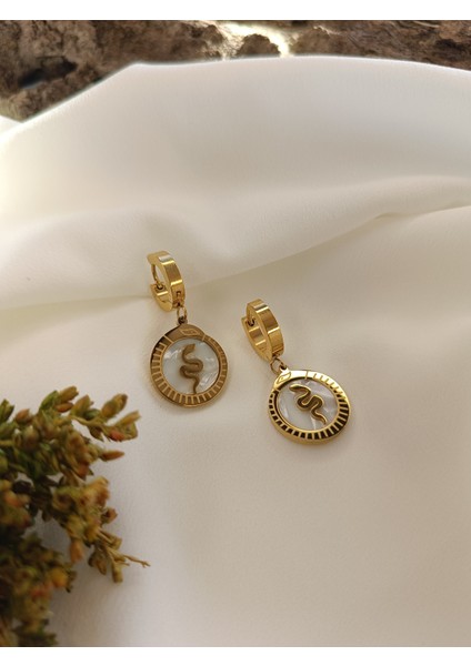 Kadın Gold Renk Sedefli Mineli Yılan Desenli 316 L Çelik Küpe