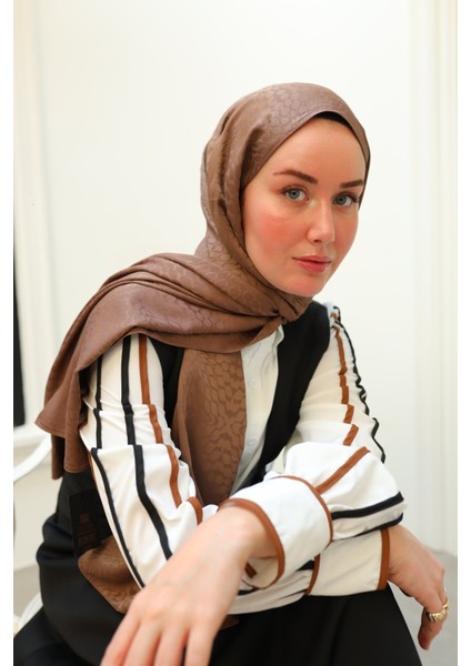 Batik Desen Jakarlı Deluxe Şal - Sütlü Kahve fırsatları