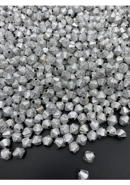 100GR 10MM Yaldızlı Pütürlü Gümüş Renk Piramit Boncuk,takı Yapım, Çanta Boncuğu ( 100GR,~270 Adet)