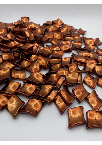 100GR Kahverengi Metalize Küçük Baklava Model Boncuk Çanta Yapım Boncuğu (~33 Adet)