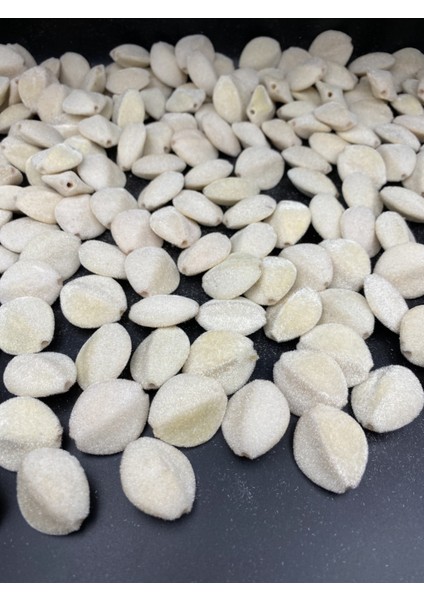 100GR Krem Renk Yassı Badem Model Kadife Boncuk Takı,çanta Yapım Boncuğu (~32 Adet) modelleri