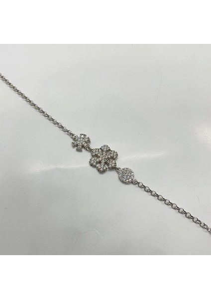 925 Ayar Gümüş Zirkon Taşı Süslemeli Top Zincirli Kadın Bileklik modelleri