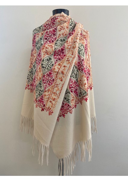 Etnik Desen Nakışlı Kışlık Omuz Şalı - Krem
