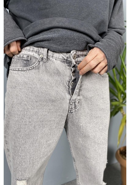 Yırtıklı Gri Kot Pantolon