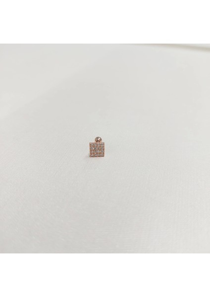 925 Ayar Kare Motifli Taşlı Minimal Tragus Piercing