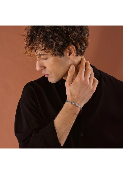 925 Ayar Gümüş Kurukafa Motifli Unisex Kelepçe Bileklik fiyatları