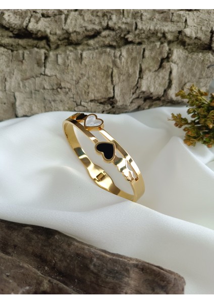 Kadın Gold Renk 316 L Çelik Kalp Detaylı Renk Atmaz Kelepçe Bilezik modelleri