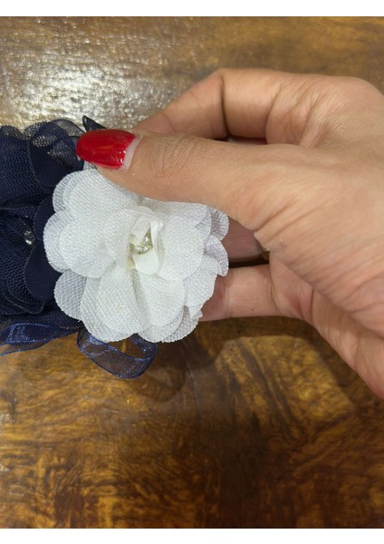 Mavi Beyaz Çiçekli Taşlı Broş Yaka Iğnesi Giyim Aksesuarı 10X8 cm fiyatları