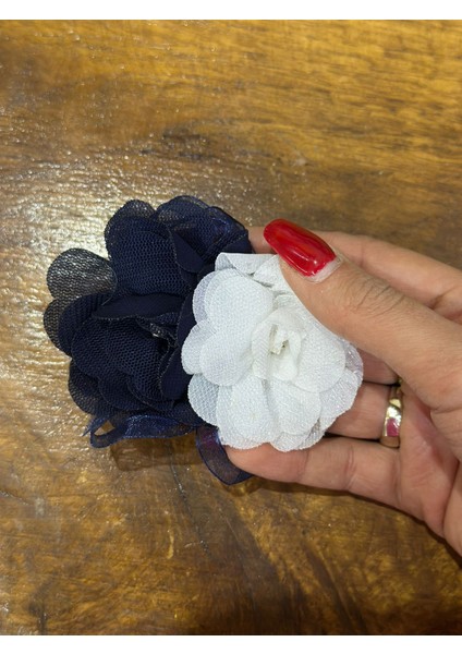 Mavi Beyaz Çiçekli Taşlı Broş Yaka Iğnesi Giyim Aksesuarı 10X8 cm fırsatları