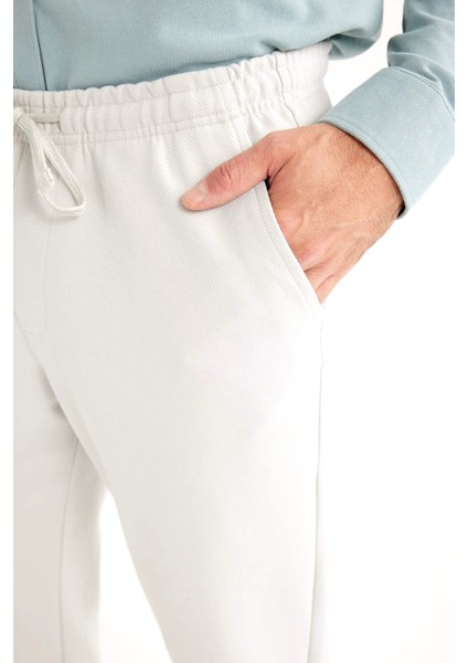 Beli Bağcıklı Cepli Düz Paça Basic Jogger Pantolon