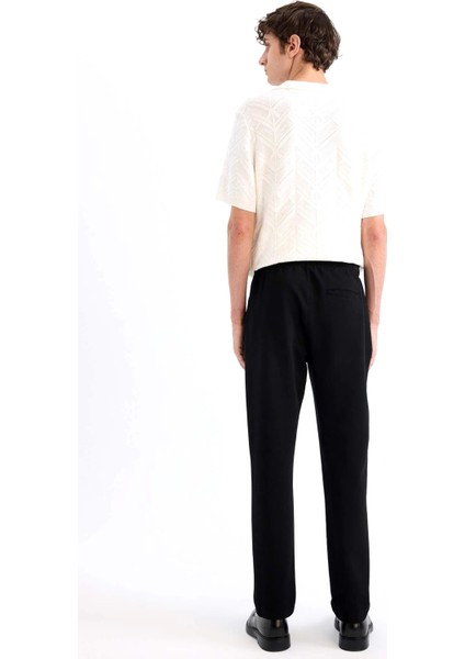 Beli Bağcıklı Cepli Düz Paça Basic Jogger Pantolon indirimleri