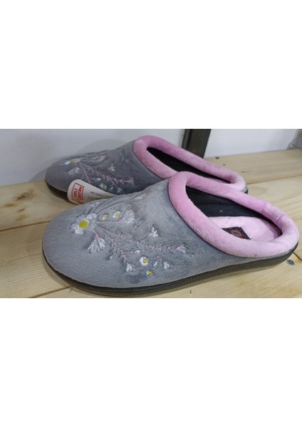 Kadın Kışlık Papatya Çiceği Nakışlı Rahat Taban Ev Terliği indirimleri