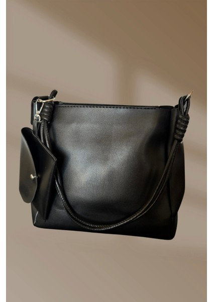 Fermuarlı Içi Cepli Yavrulu Siyah Kadın El ve Omuz Çantası