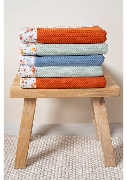 Kırmızı Çiçekli Çift Katlı Tarçın Örgü Pike indirimleri