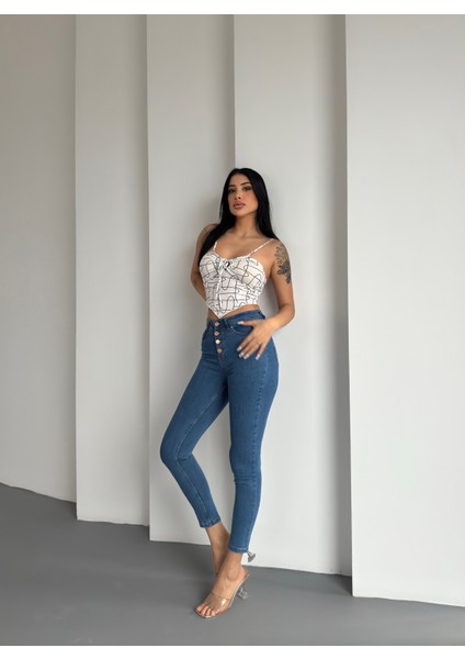 Önü Düğmeli Orta Mavi Dar Paça Skinny Fit Esnek Likralı Yüksek Bel Kot Pantolon