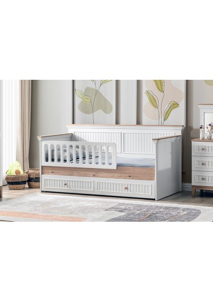 Betty Daybed Montessori