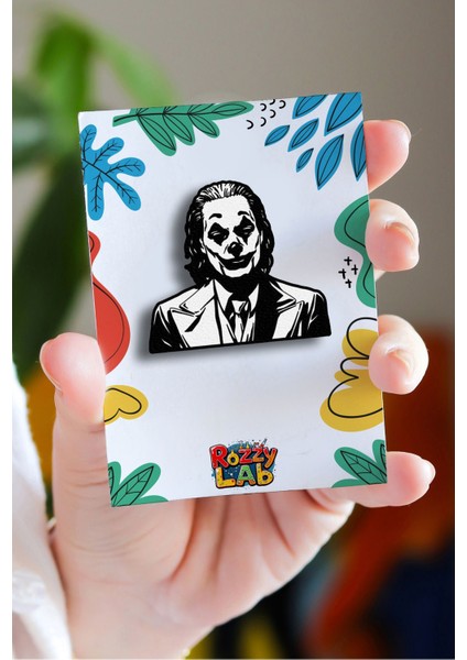 Joker No.2 Pin - Rozet - Ahşap - Broş - Yaka Çanta Aksesuar