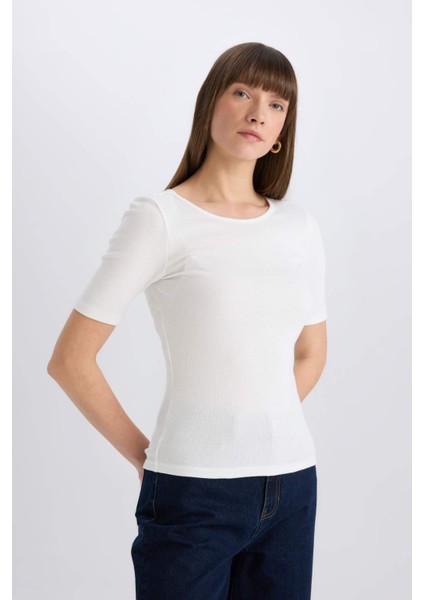 Slim Fit Dar Kesim Bisiklet Yaka Basic Düz Fitilli Kaşkorse Kısa Kollu Tişört E5776AX25SP fırsatları