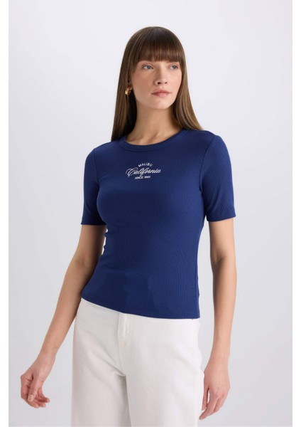 Slim Fit Dar Kesim Bisiklet Yaka Baskılı Fitilli Kaşkorse Kısa Kollu Tişört E5070AX25SP