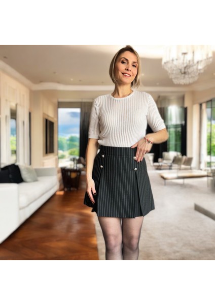 Düğme Detaylı Çizgili Kanun Pileli Etek