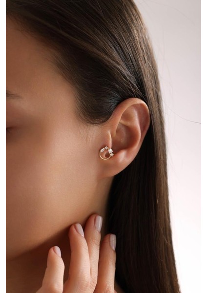 Altın Yuvarlak Taşlı Piercing