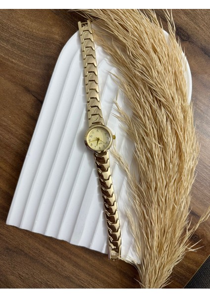 Retro Minimal Hasır Kordon Vintage Kadın Kol Saati